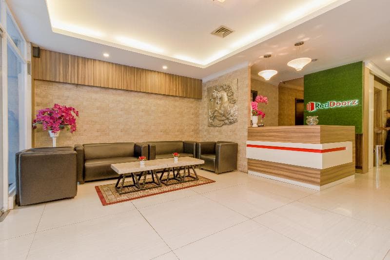 Reddoorz Plus @ Thamrin 4