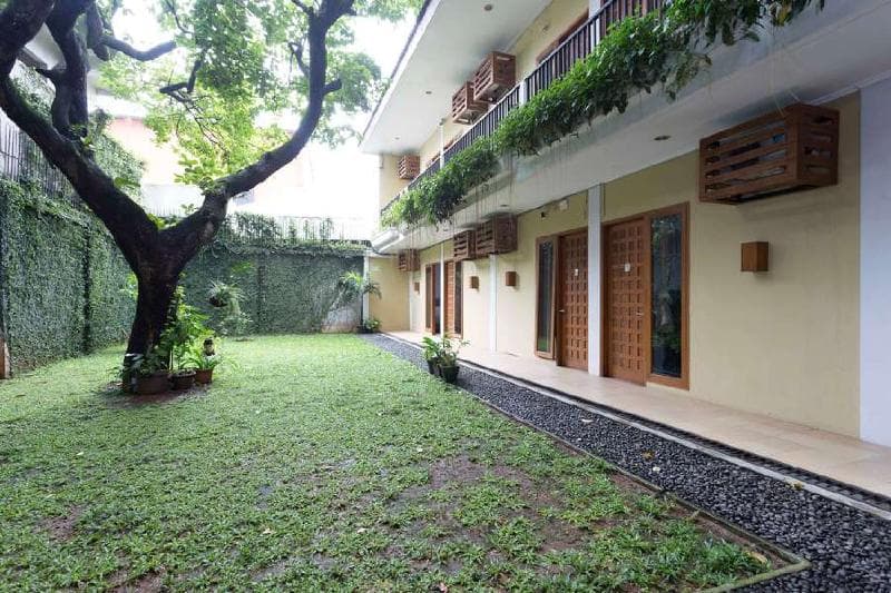 Reddoorz Plus Near Cilandak Town Square 2 5