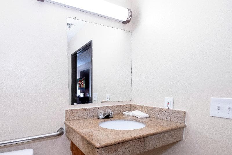 Red Roof Inn Portsmouth photo 1