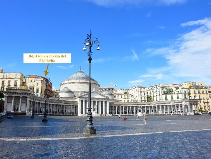 Relais Piazza Del Plebiscito 4