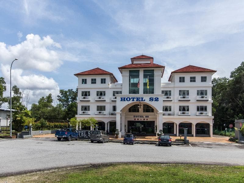 Oyo 542 S2 Hotel 3