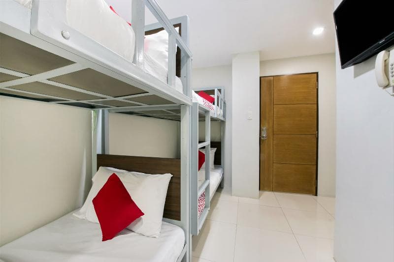 Oyo 152 Sangco Condotel 4