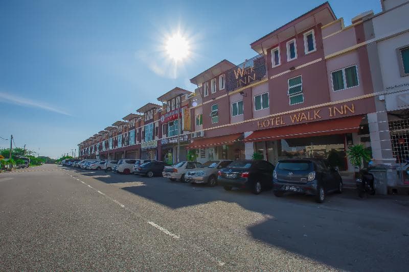 Oyo 582 Hotel Walk Inn photo 1
