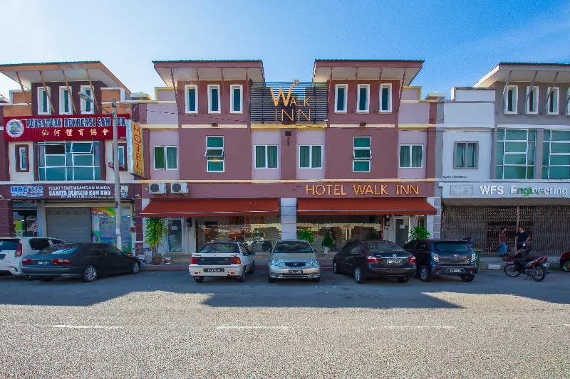 Oyo 582 Hotel Walk Inn 3