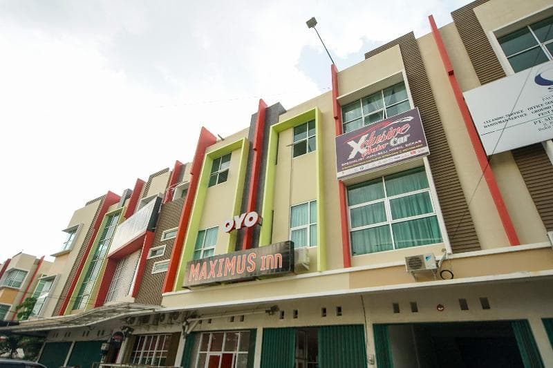 Oyo 251 The Maximus Inn Hotel photo 1