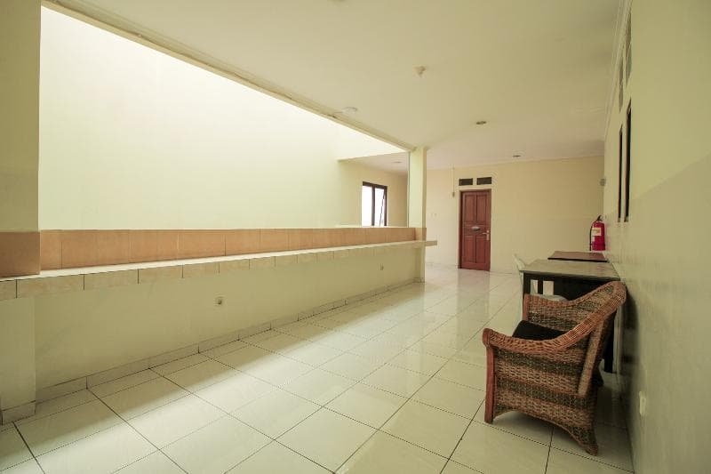OYO 196 Horizone Residence 5