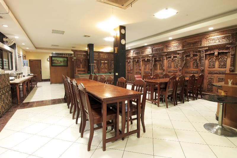 2675 Hotel Sebelas Syariah main