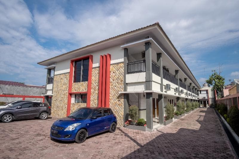 Oyo 283 Helvetia Residence 2
