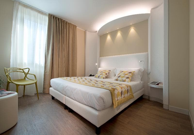 Ark Hotel 5
