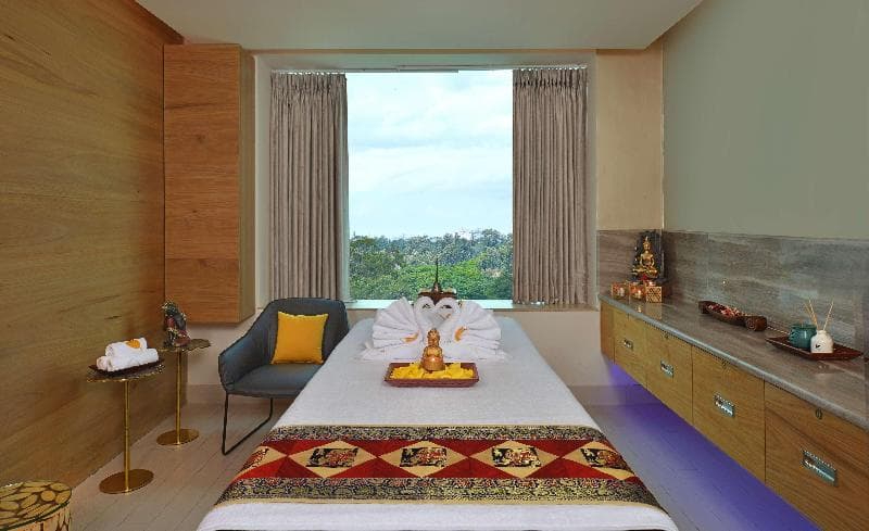 Radisson Bengaluru City Center 3