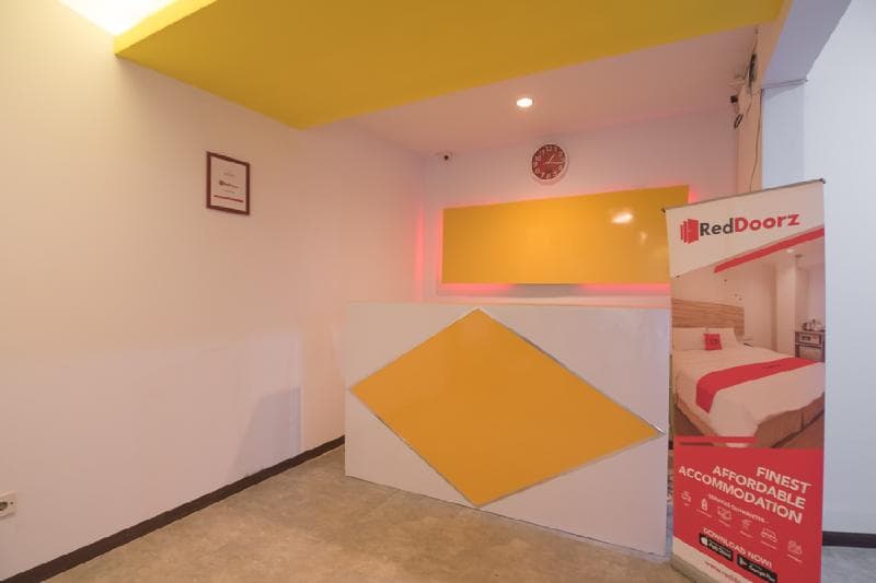 Reddoorz Near Itc Mangga Dua 5