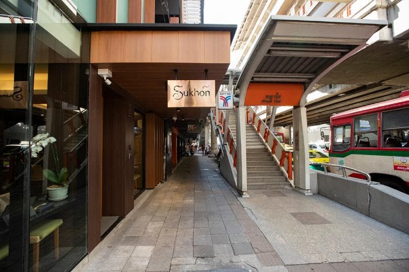 Sukhon Hotel 4