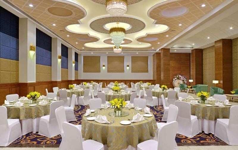 Radisson Chandigarh Zirakpur photo 1