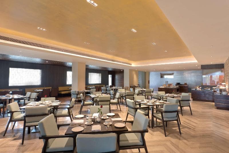 Country Inn & Suites by Radisson Zirakpur 4