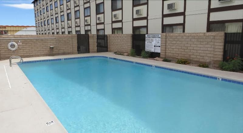 Longhorn Casino Hotel 3