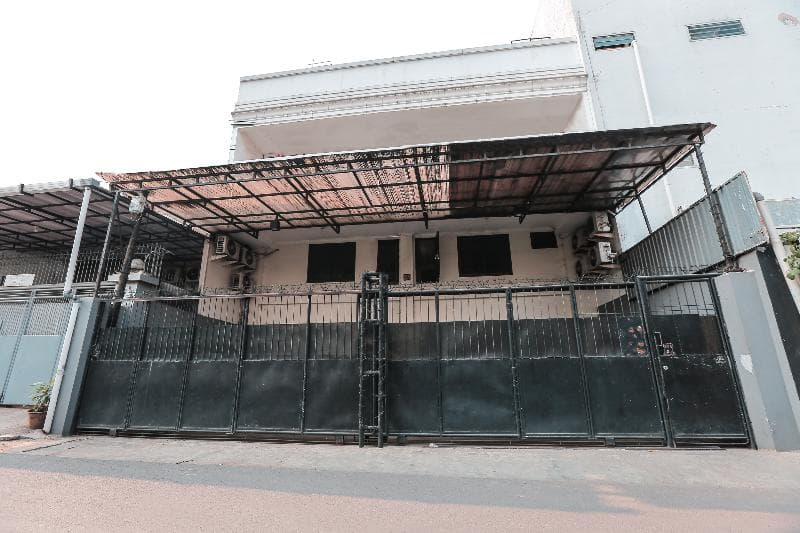 Hotel Super Oyo Capital O 141 Fatmawati Cozy Residence photo 1