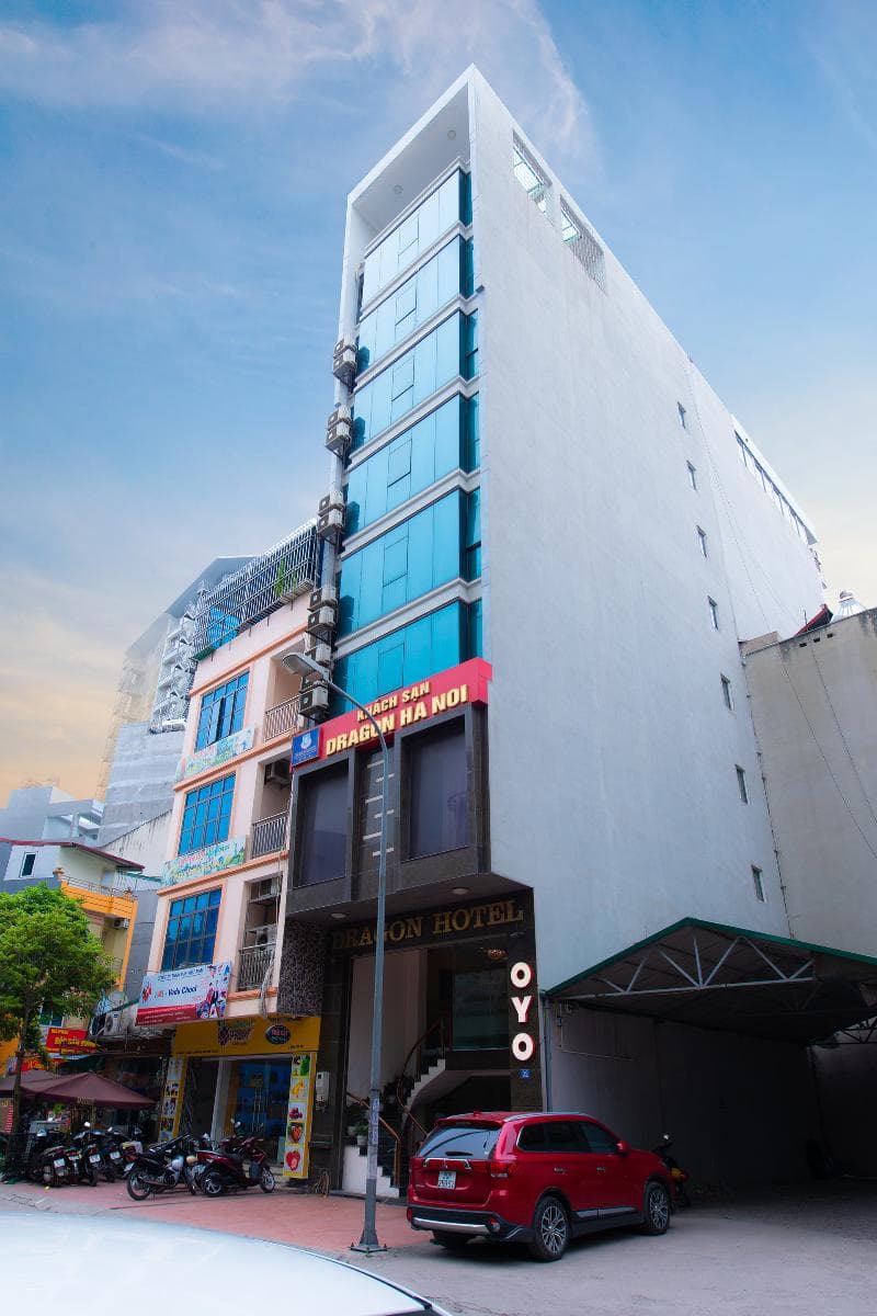 Dragon Hotel 1