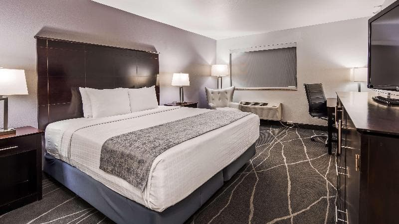 Best Western West Valley Inn 4