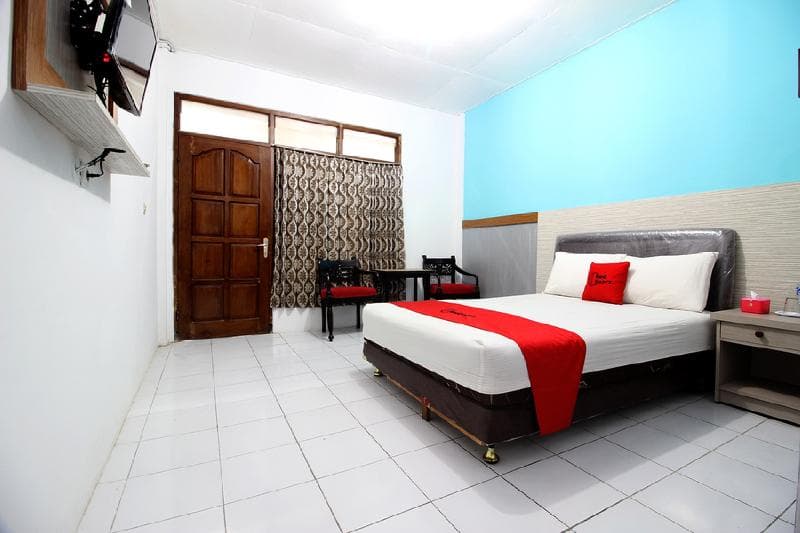 Reddoorz Plus Syariah Near Lempuyangan Station 3 3