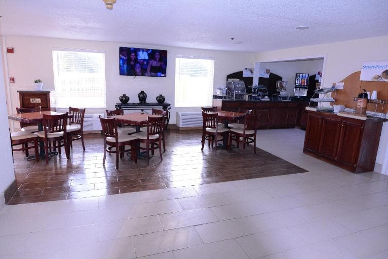 Jameson Inn & Suites Hazlehurst 2