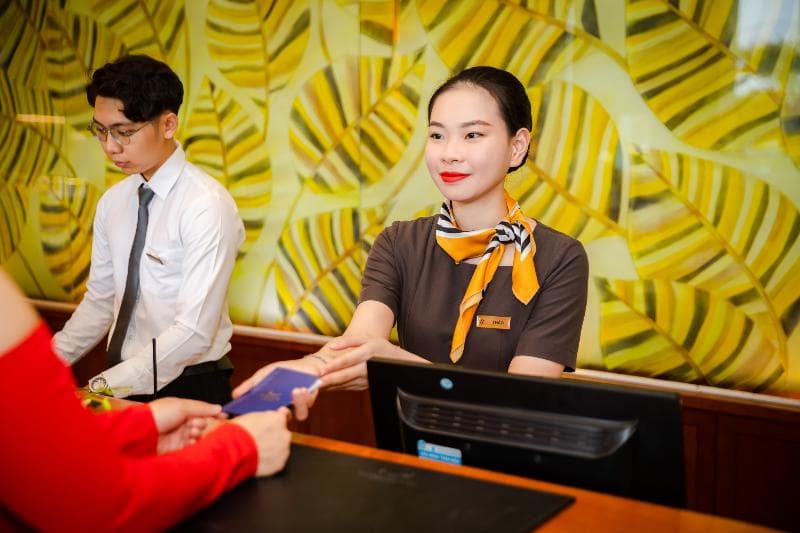Muong Thanh Grand Ha Long Hotel 5