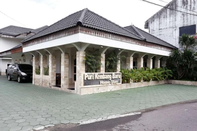 Reddoorz Plus Near Adisucipto Airport 2 3