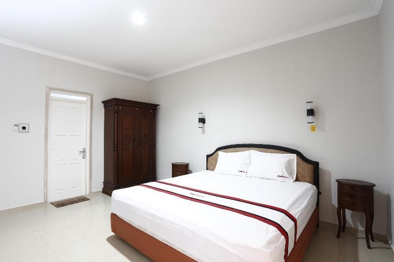 Reddoorz Plus Near Adisucipto Airport 2 2
