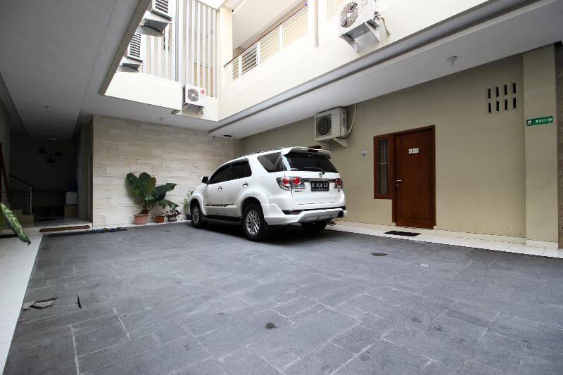 Reddoorz Plus Near Upn Jogjakarta 2 4