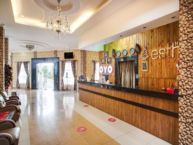 Capital O 540 Esther Hotel 5