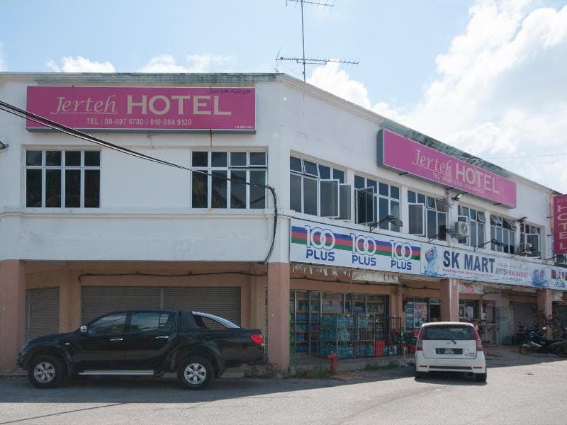 OYO 885 Jerteh Hotel main