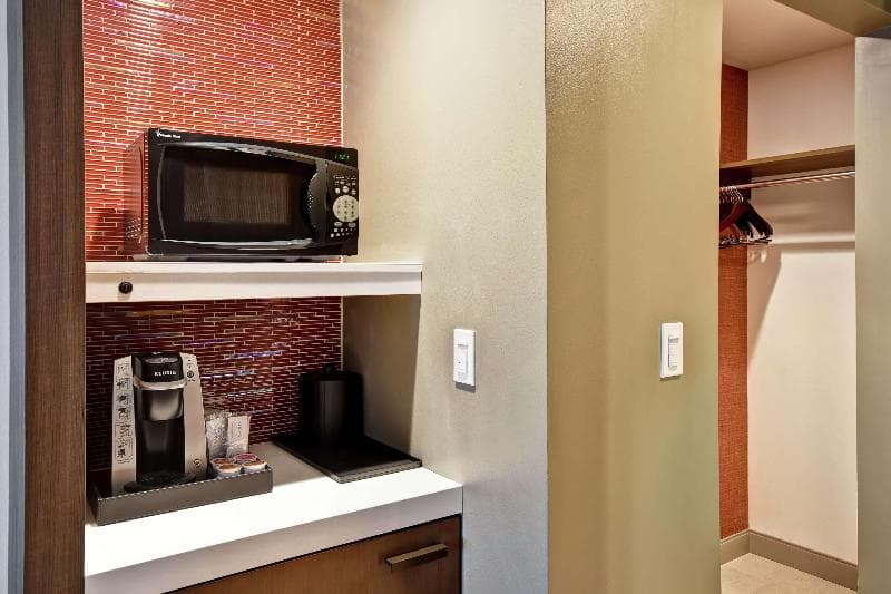 Hilton Garden Inn Lansing West 5