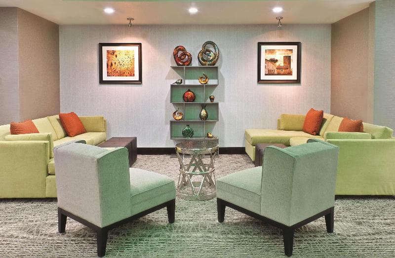 La Quinta Inn & Suites by Wyndham Paducah 2