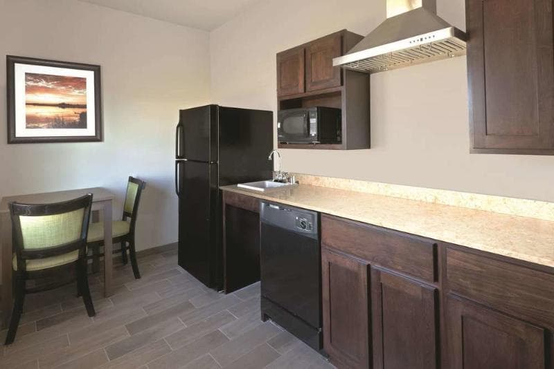La Quinta Inn & Suites by Wyndham Paducah 3