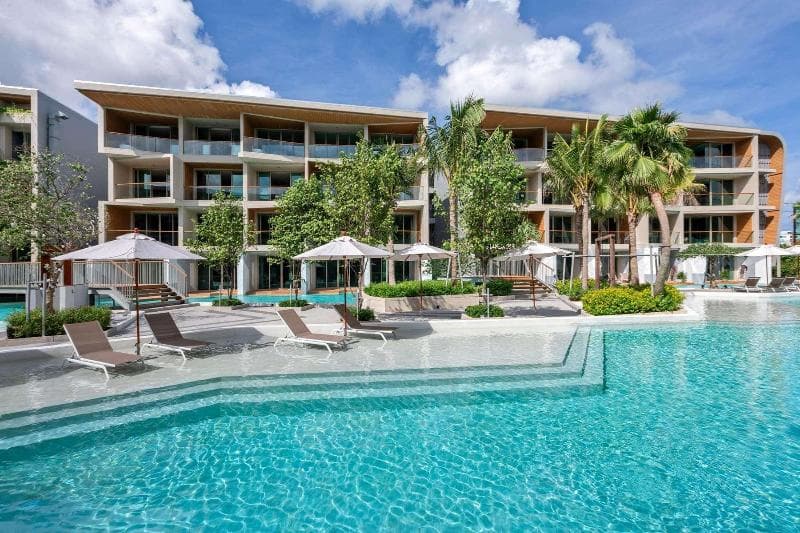 Wyndham Grand Nai Harn Beach Phuket 4
