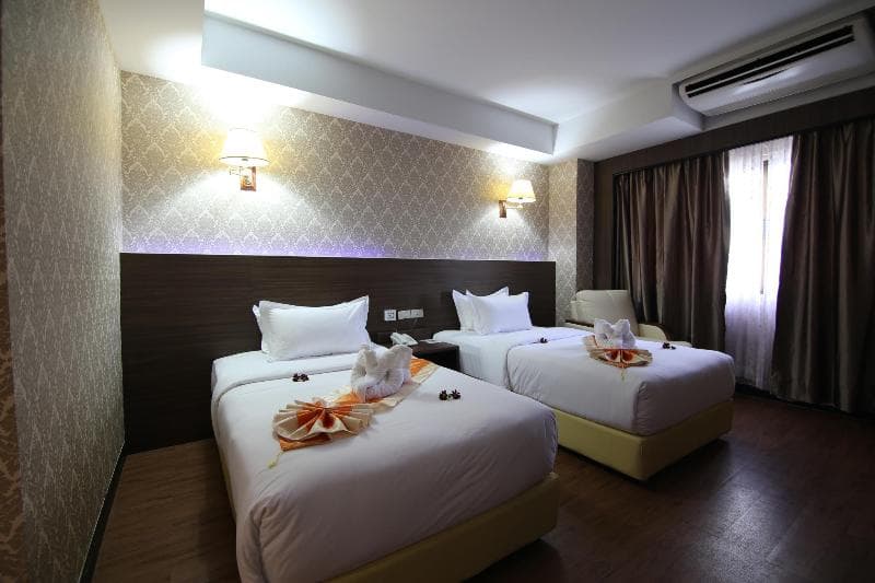 M Hotel main