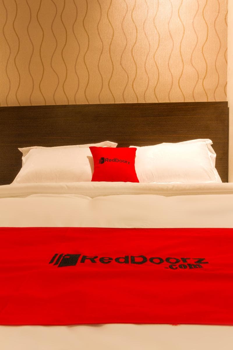 Reddoorz Plus @ Dipatiukur 3