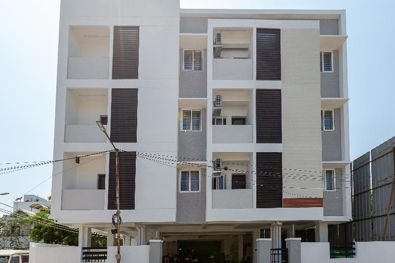 OYO Flagship 24070 Thirupathi Nagar 2