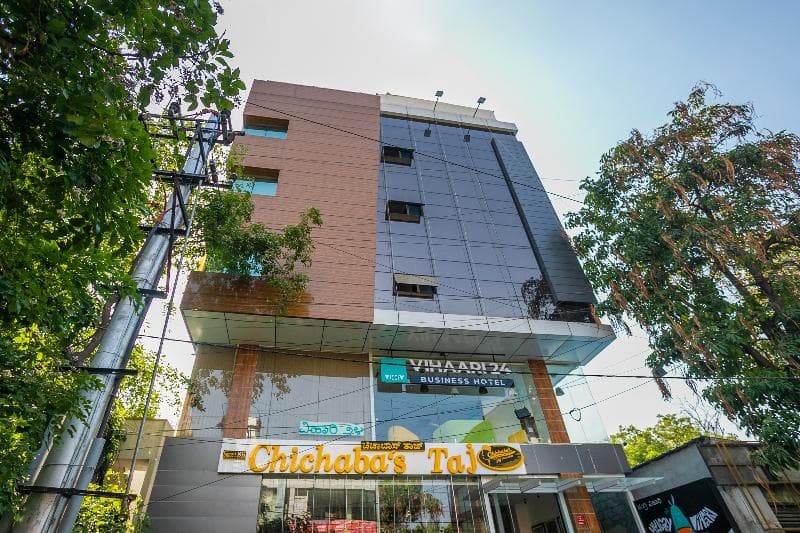 Vihaari 24 Business Hotel 3