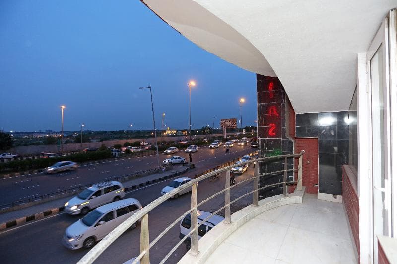 Lohias Hotel main