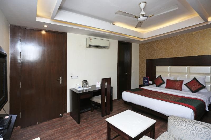 Lohias Hotel 5