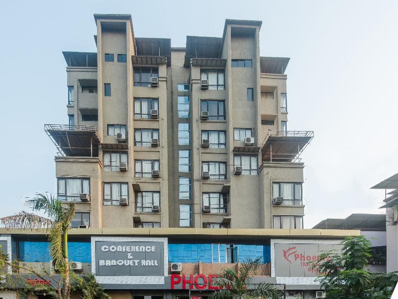 Phoenix Hotel main