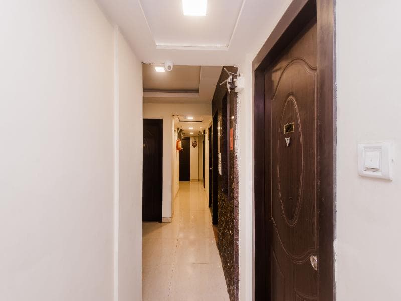 Phoenix Hotel 4
