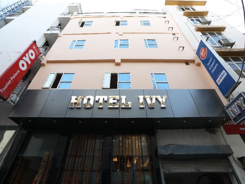 Hotel Ivy by OYO Rooms photo 1