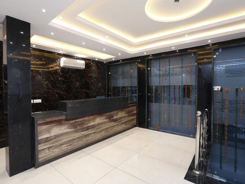 Hotel Ivy by OYO Rooms 4