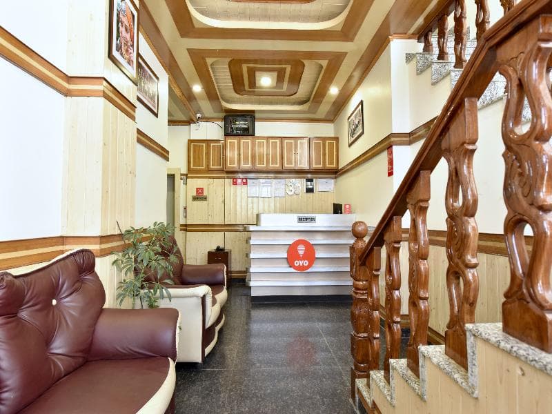 Oyo Flagship 8421 Hotel Seven Hills 4