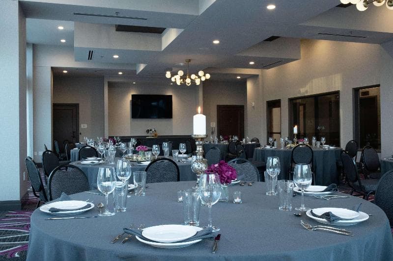 The Axis Moline Hotel, Tapestry Collection by Hilton photo 1