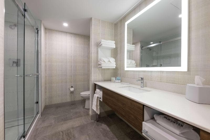 Hampton Inn & Suites Charlottetown 1