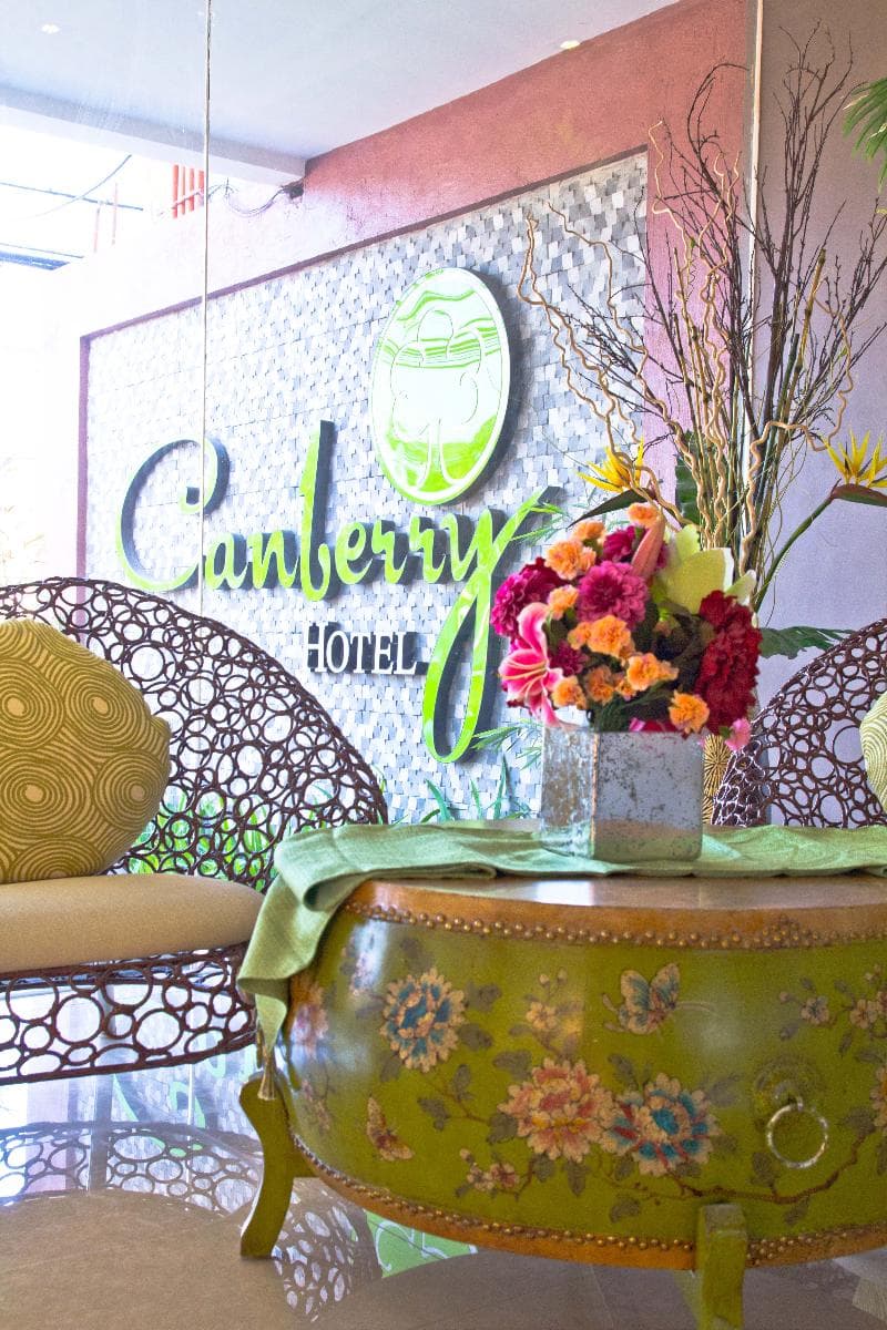Canberry Hotel main