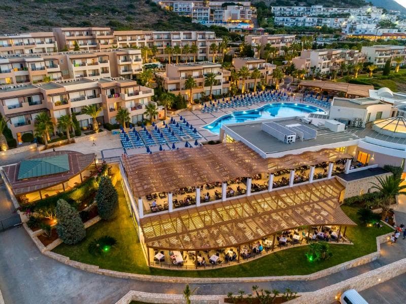 Grand Hotel Holiday Resort 3