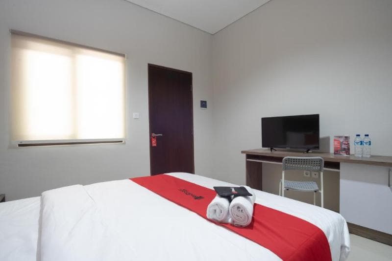 Reddoorz Plus Near Jiexpo Kemayoran main
